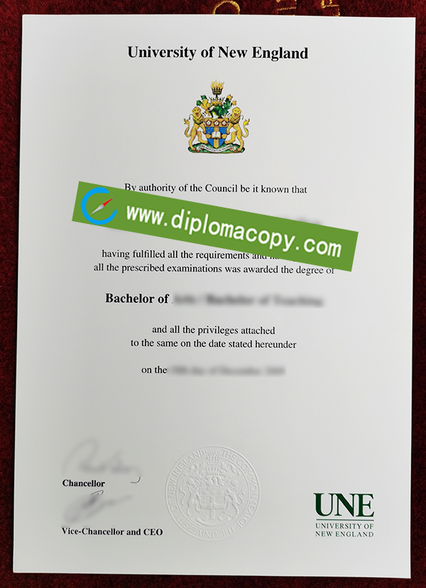 University of New England diploma, fake UNE degree